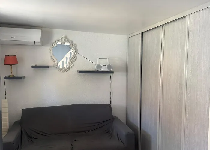 Дом отдыха Pavillon T3 Lumineux, Climatise, Piscine & Parking, A 800m De La D'argeles-sur-mer - Fr-1-732-16 *